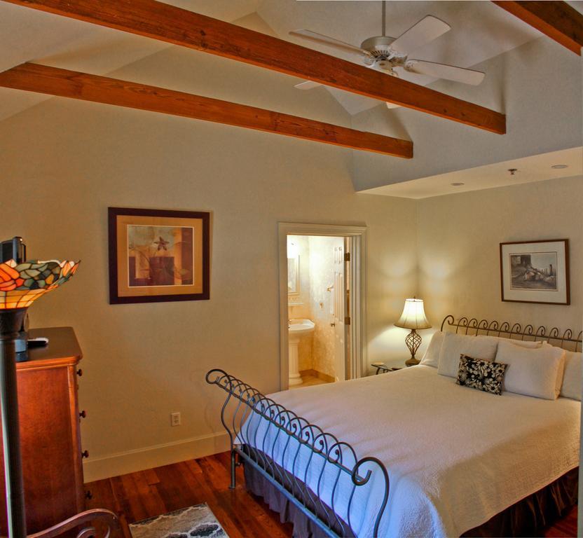 Night Swan Intracoastal Bed & Breakfast 뉴스머나비치 외부 사진