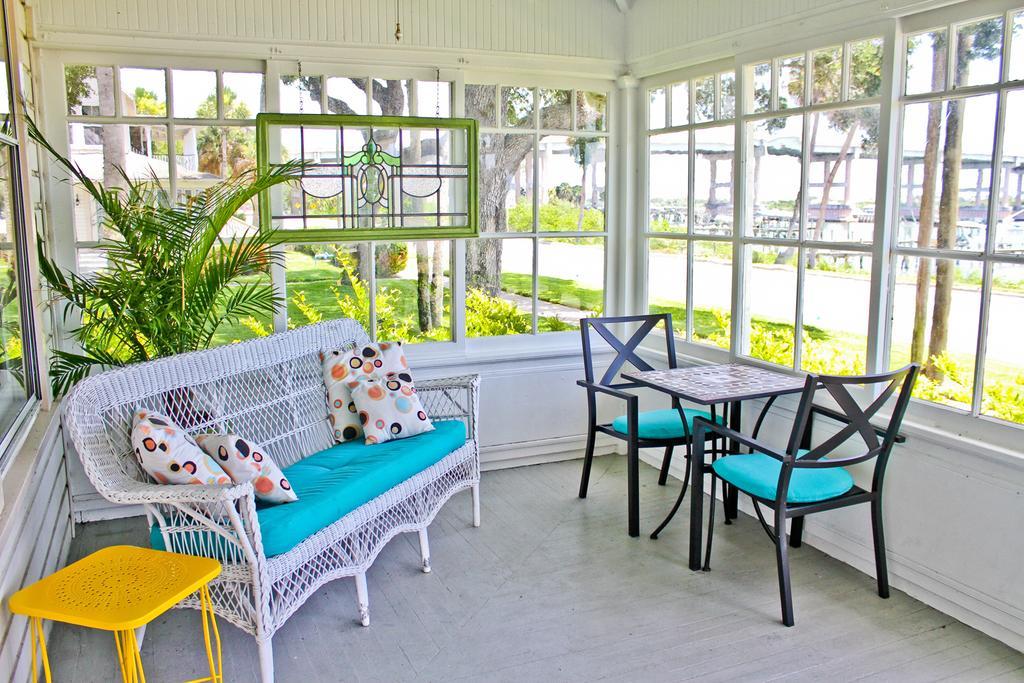 Night Swan Intracoastal Bed & Breakfast 뉴스머나비치 외부 사진