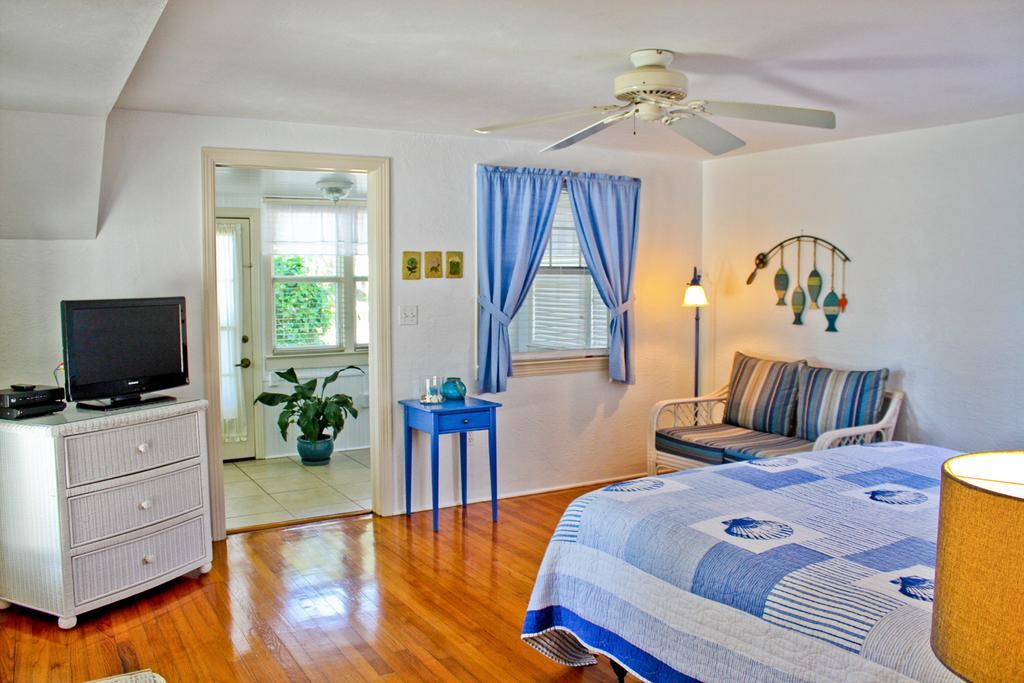 Night Swan Intracoastal Bed & Breakfast 뉴스머나비치 외부 사진